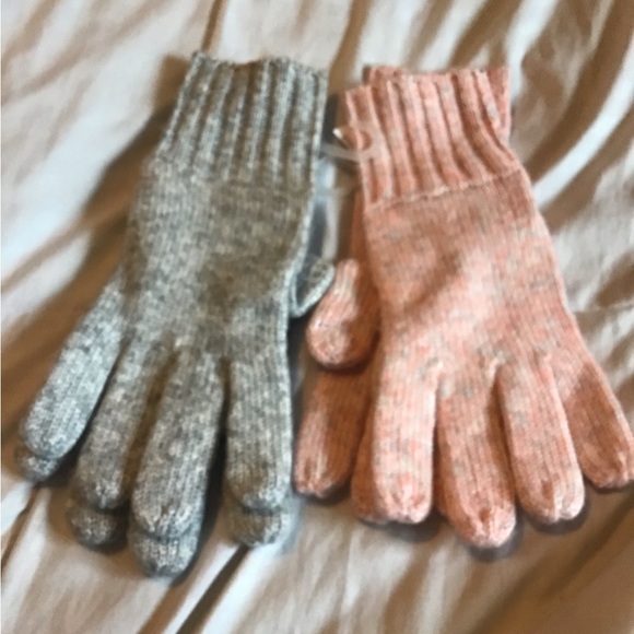 Old Navy lot of two cozy sweater knit gloves for woman NWT - Picture 8 of 9